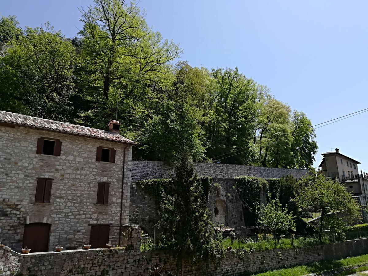 Hotel Civico 10 à Gubbio Extérieur photo