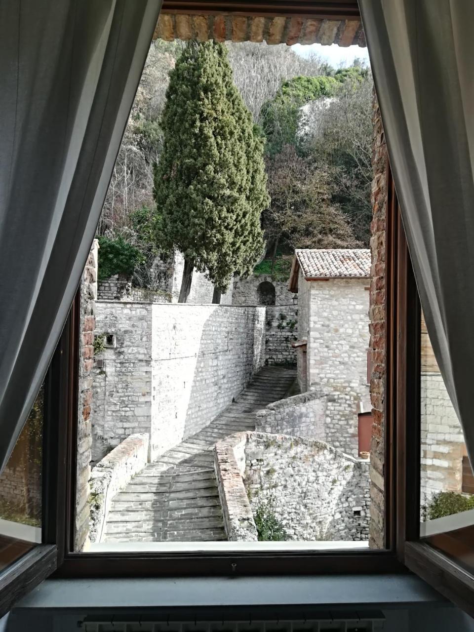 Hotel Civico 10 à Gubbio Extérieur photo
